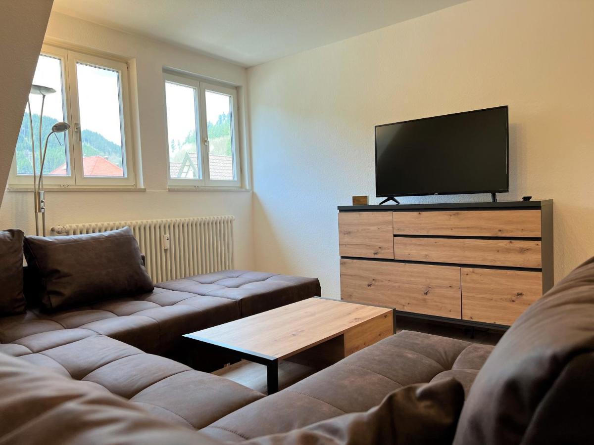Ferienwohnung Kinzigblick - Balkon - Fuer Kinder - Mit Bettwaesche & Handtuecher Schenkenzell Exterior photo